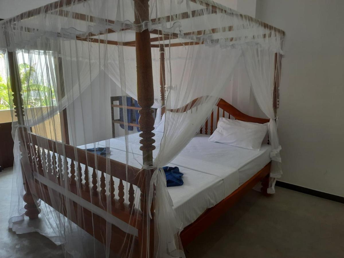 Bluefin Place To Stay Unawatuna Extérieur photo