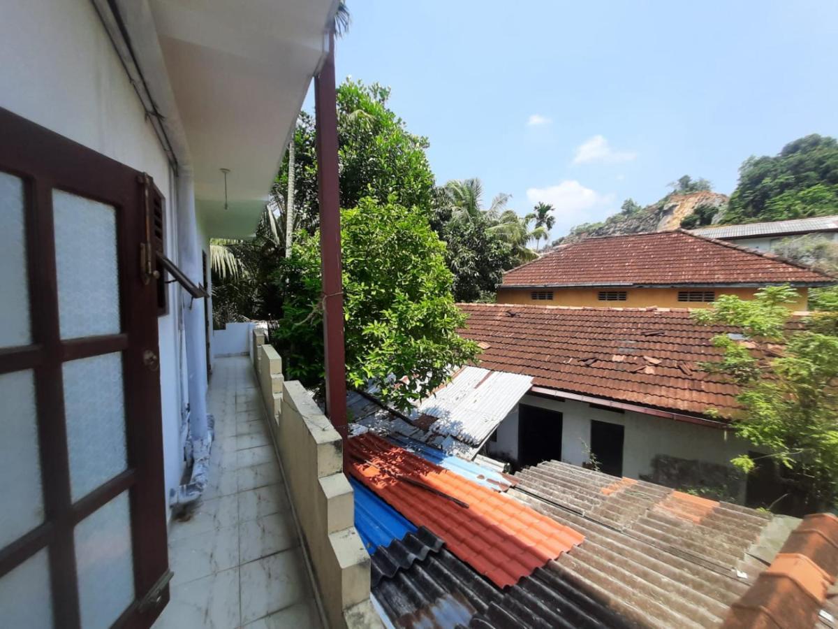 Bluefin Place To Stay Unawatuna Extérieur photo