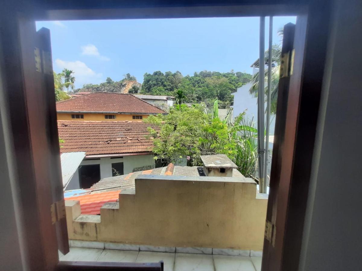 Bluefin Place To Stay Unawatuna Extérieur photo
